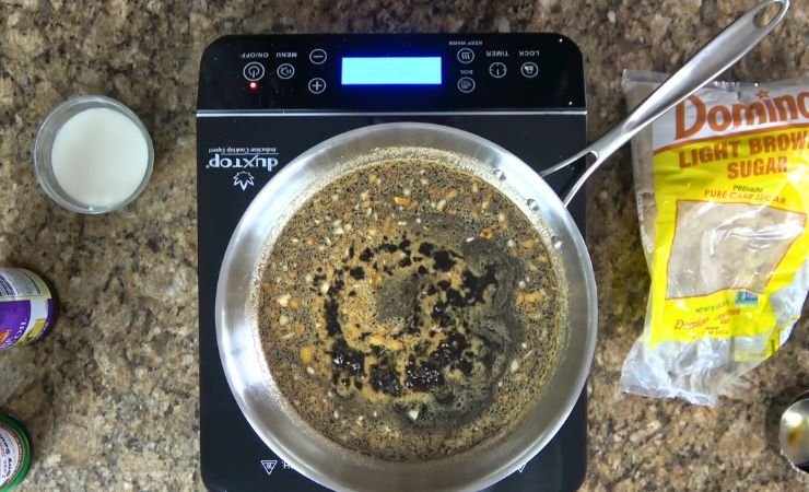 Boil and Thicken the Sauce